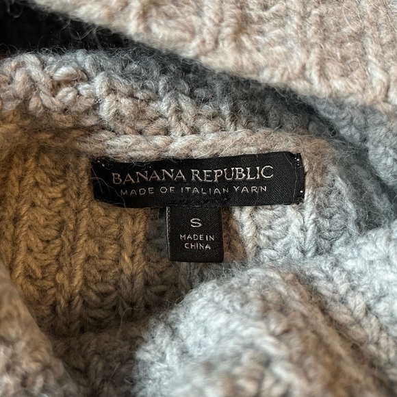 Banana Republic Cowl Neck Sweater - Picture 5 of 7